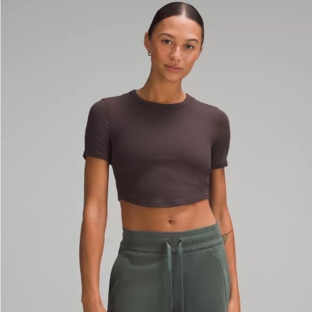 Lululemon Chocolate Brown Ribbed Soft Crop Top size XS/S